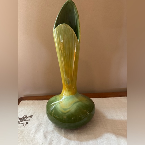 Other - Elegant Green and Yellow Ceramic Vase